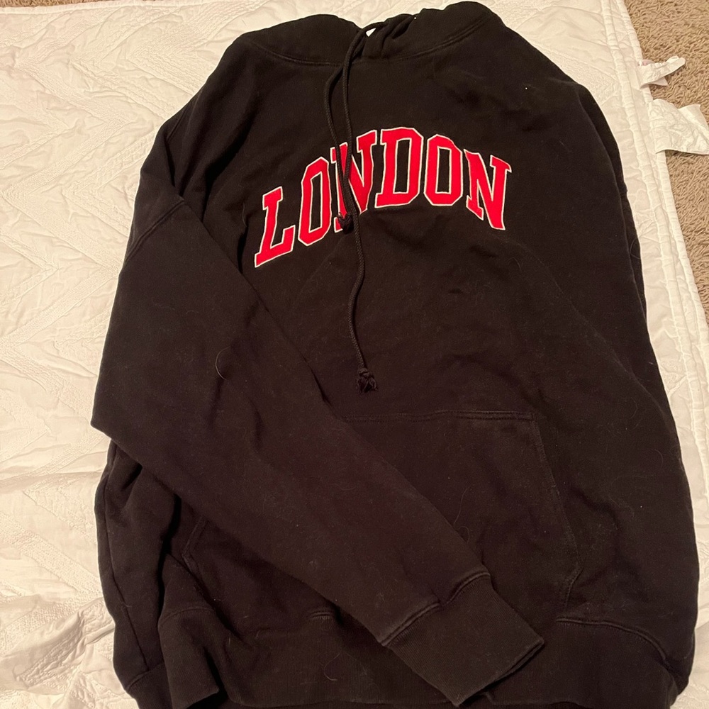 Brandy Melville Oversized London Hoodie